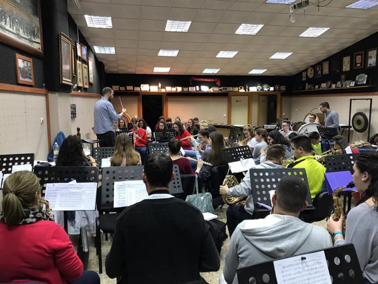 Ensayo para la semana santa 19 de amigos de la música Mancha Real Jaén